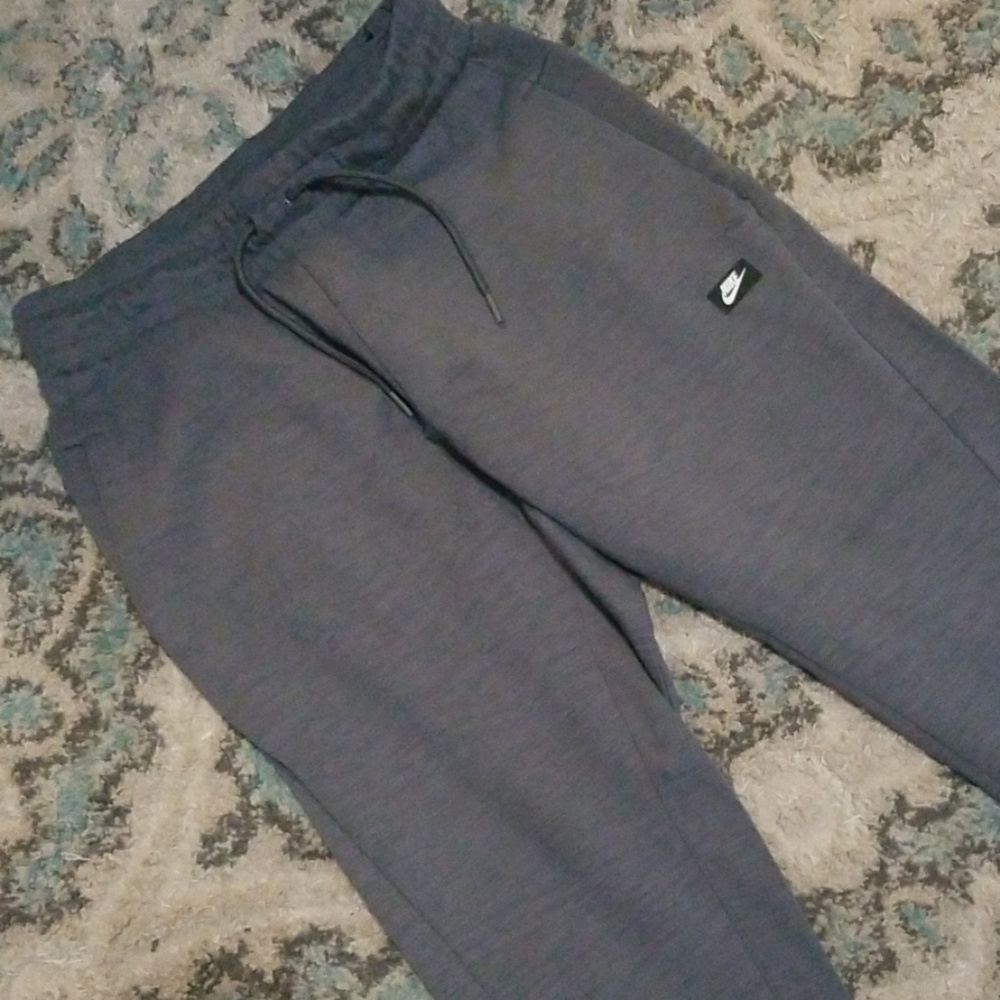 Sweatpants - Picture 4 of 7
